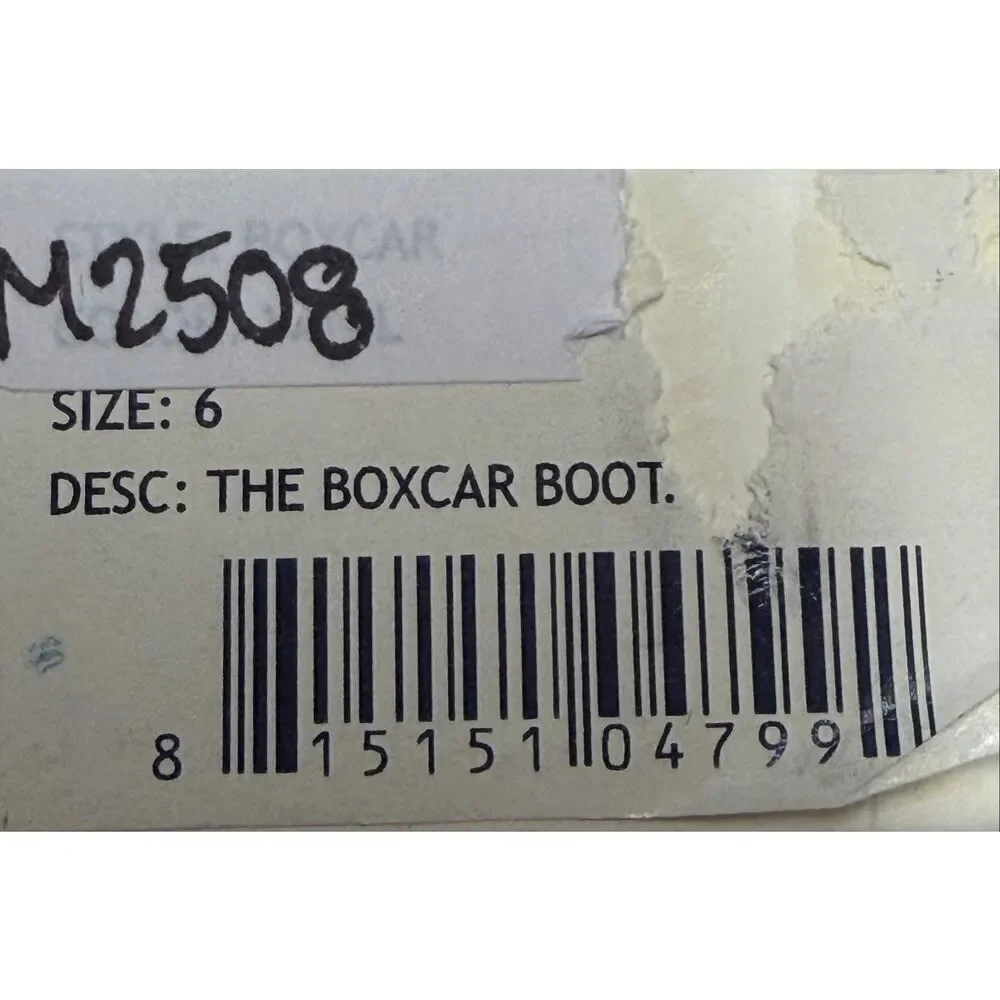 THE GREAT Distressed Boxcar Boot in Cream NWB Size 6